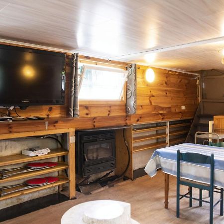 Comfy Houseboat In Florennes Next To The Forest Luaran gambar