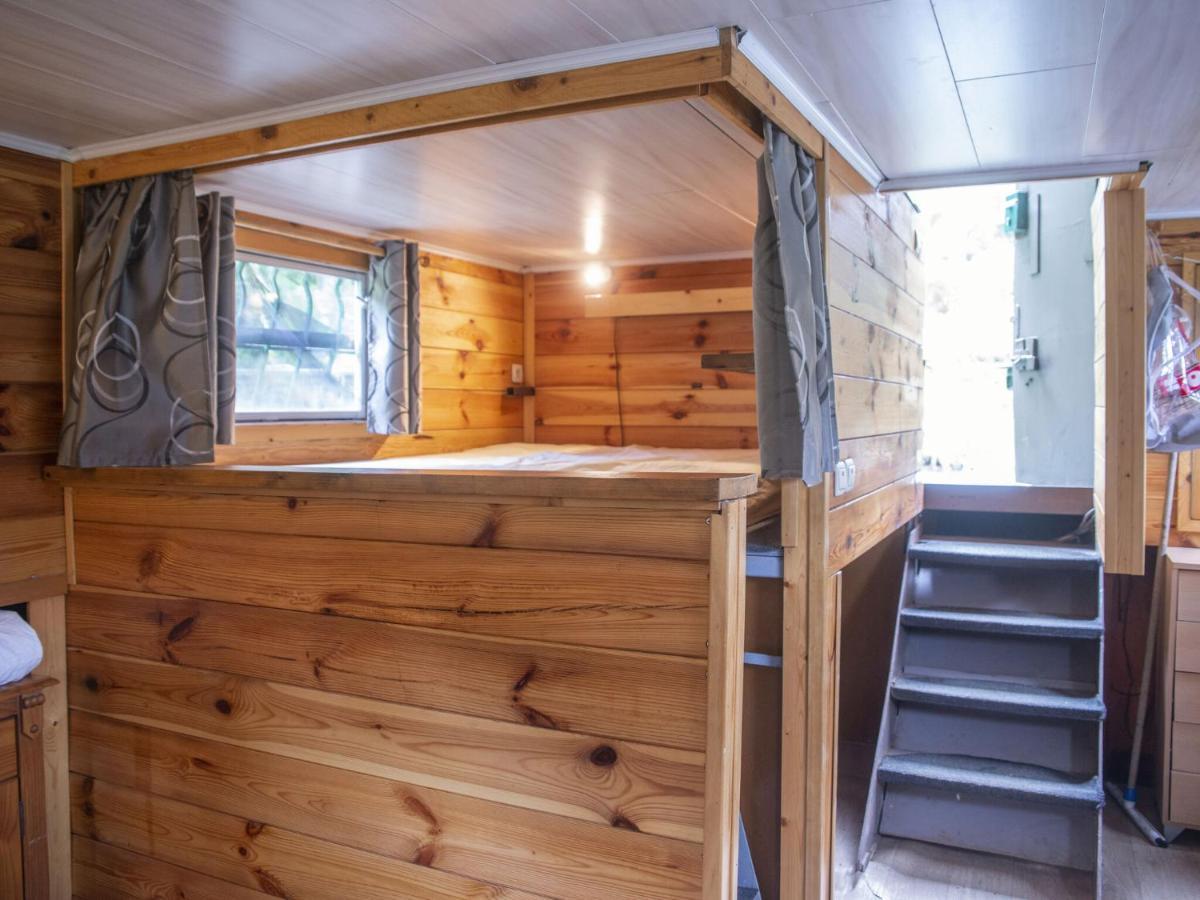 Comfy Houseboat In Florennes Next To The Forest Luaran gambar